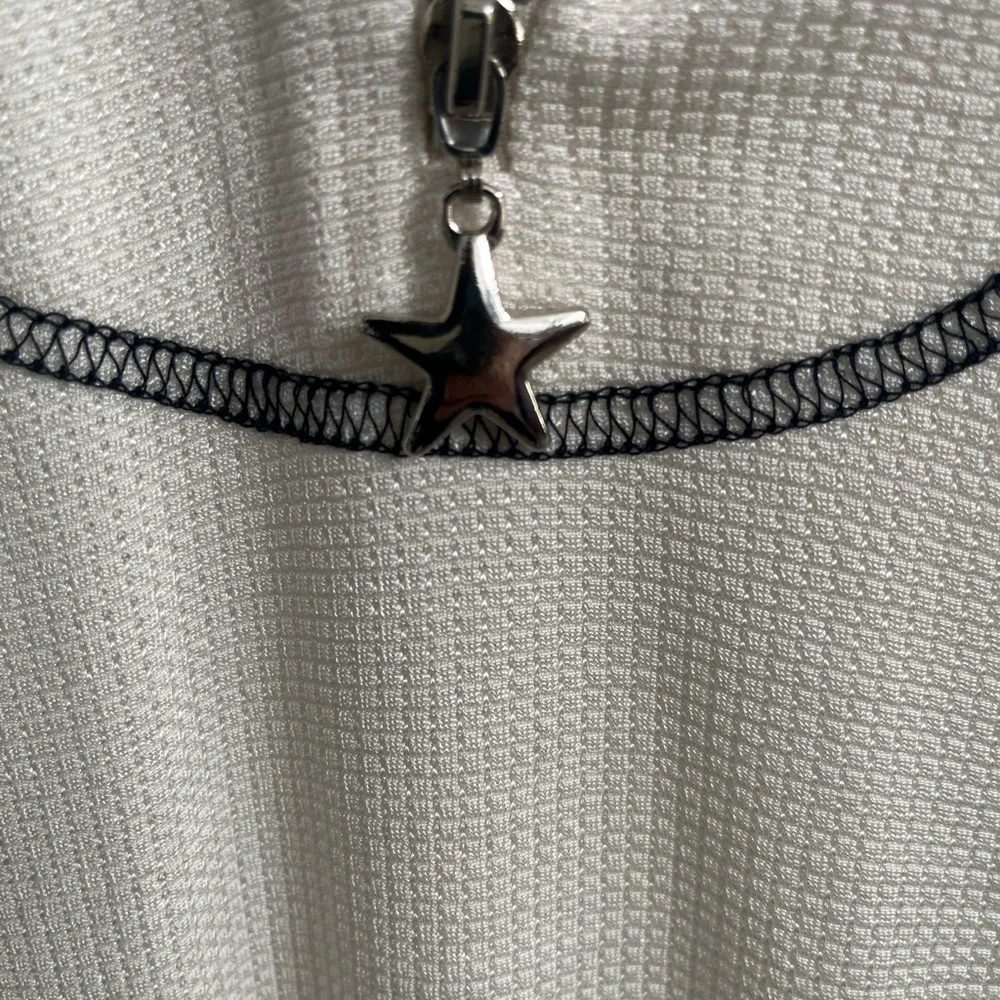 Sharon Young long sleeve lightweight top - Picture 5 of 9
